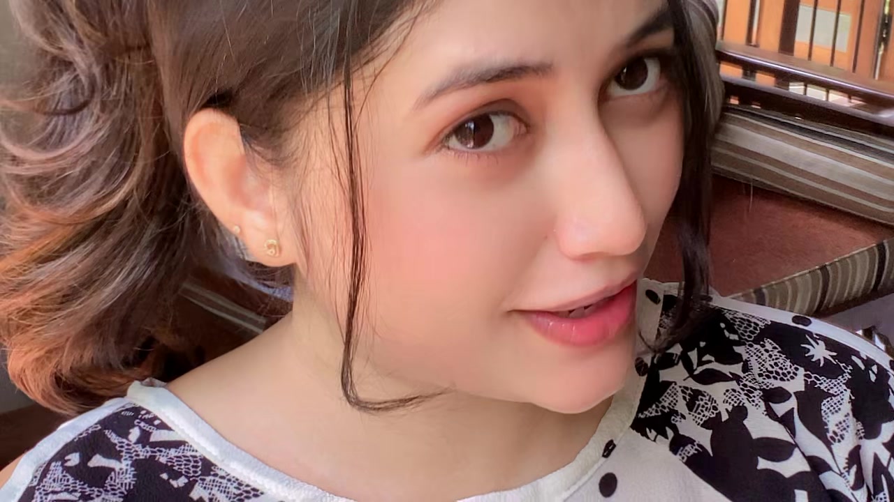 @✿❀_ANJU_ITHRA_ᥫᩣ