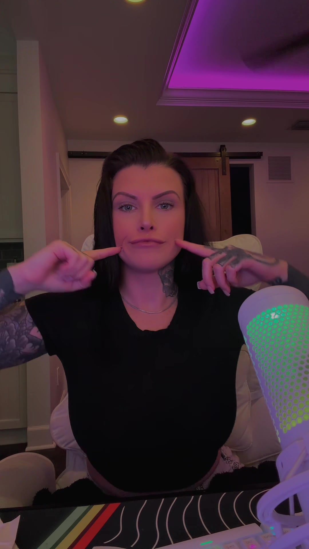 @Dana_Von_D
