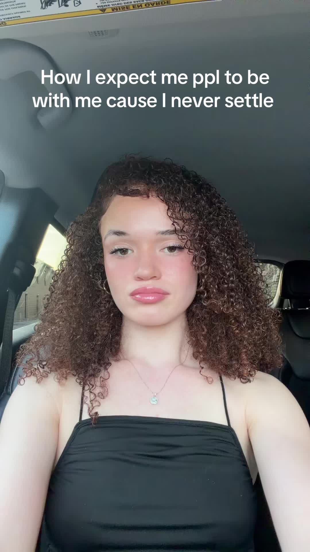 @Jazmynelevesque