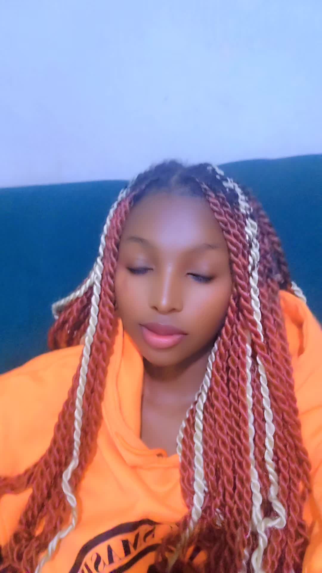 @pazzy 🇫🇮🦋back up❤️