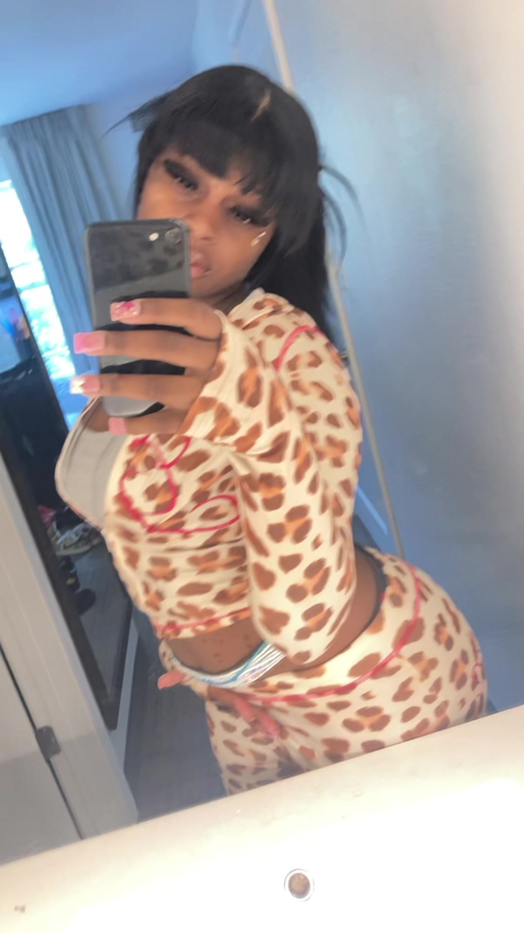 @5stxrnene1