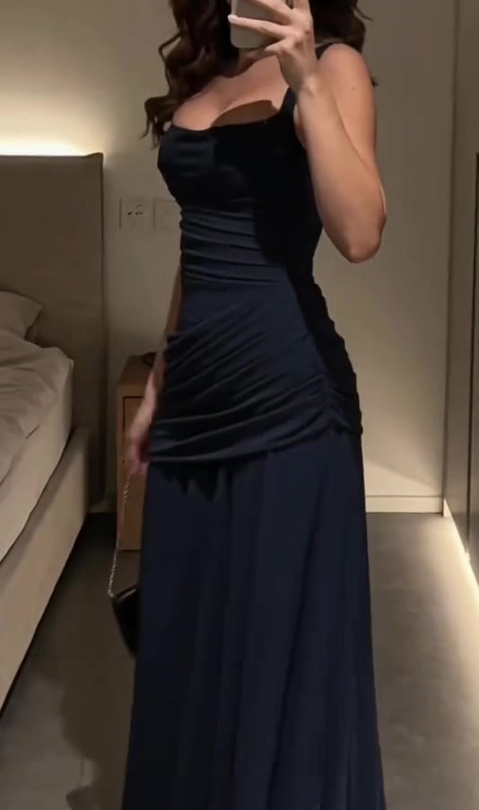 @❦