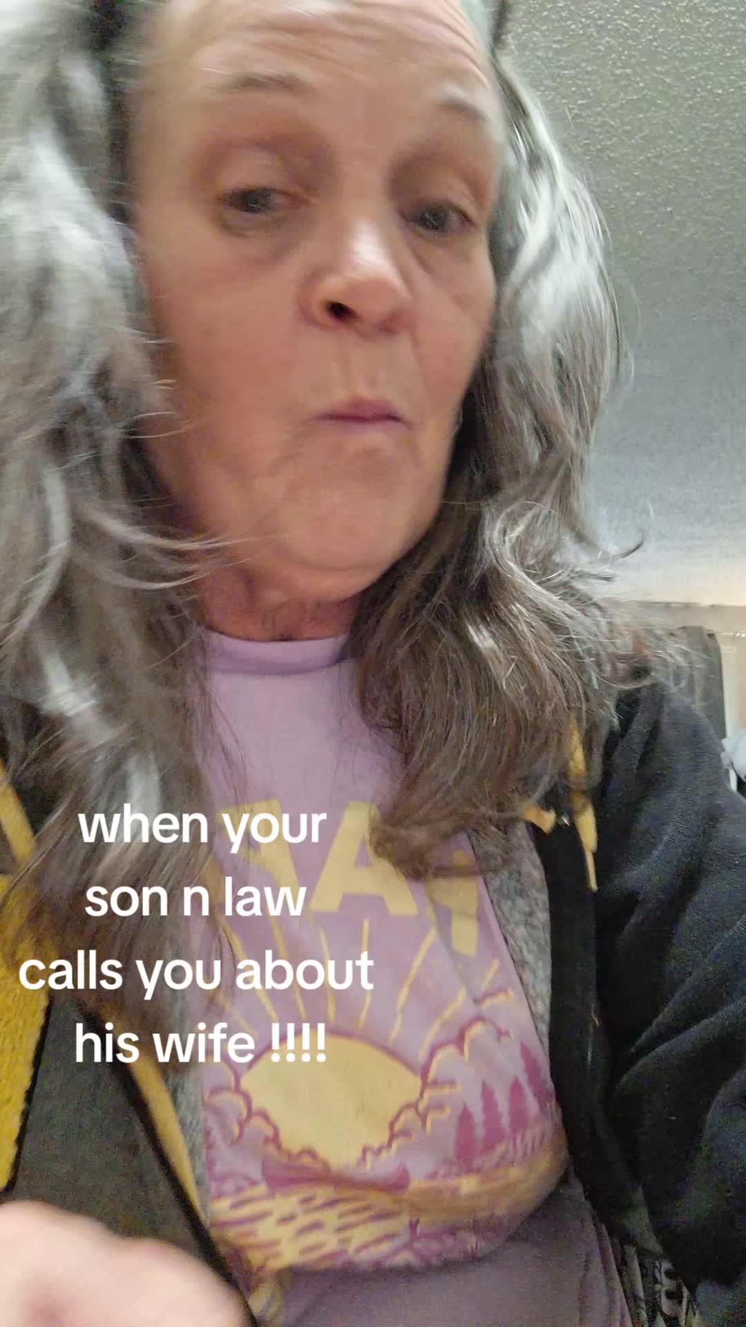 @granny at kitchen table 🎼🎵❌️