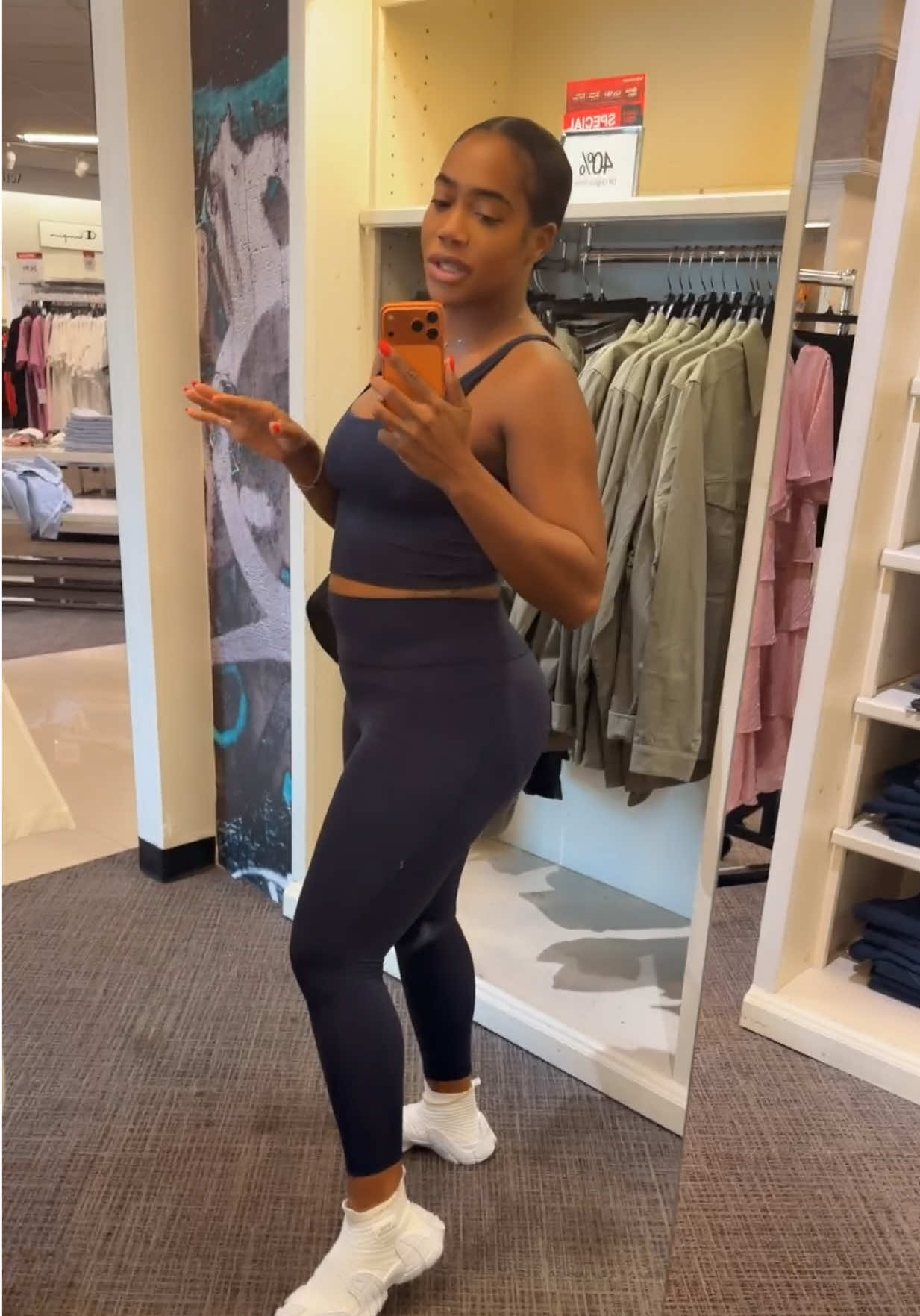 @Lynnluxury | Tall & Curvy