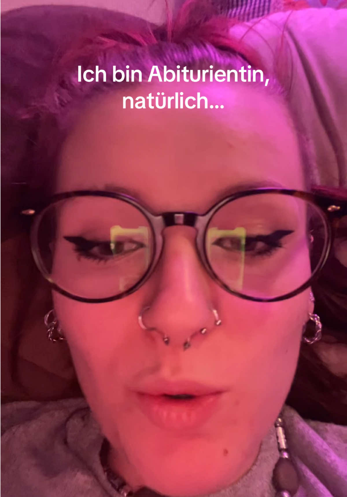@nicole