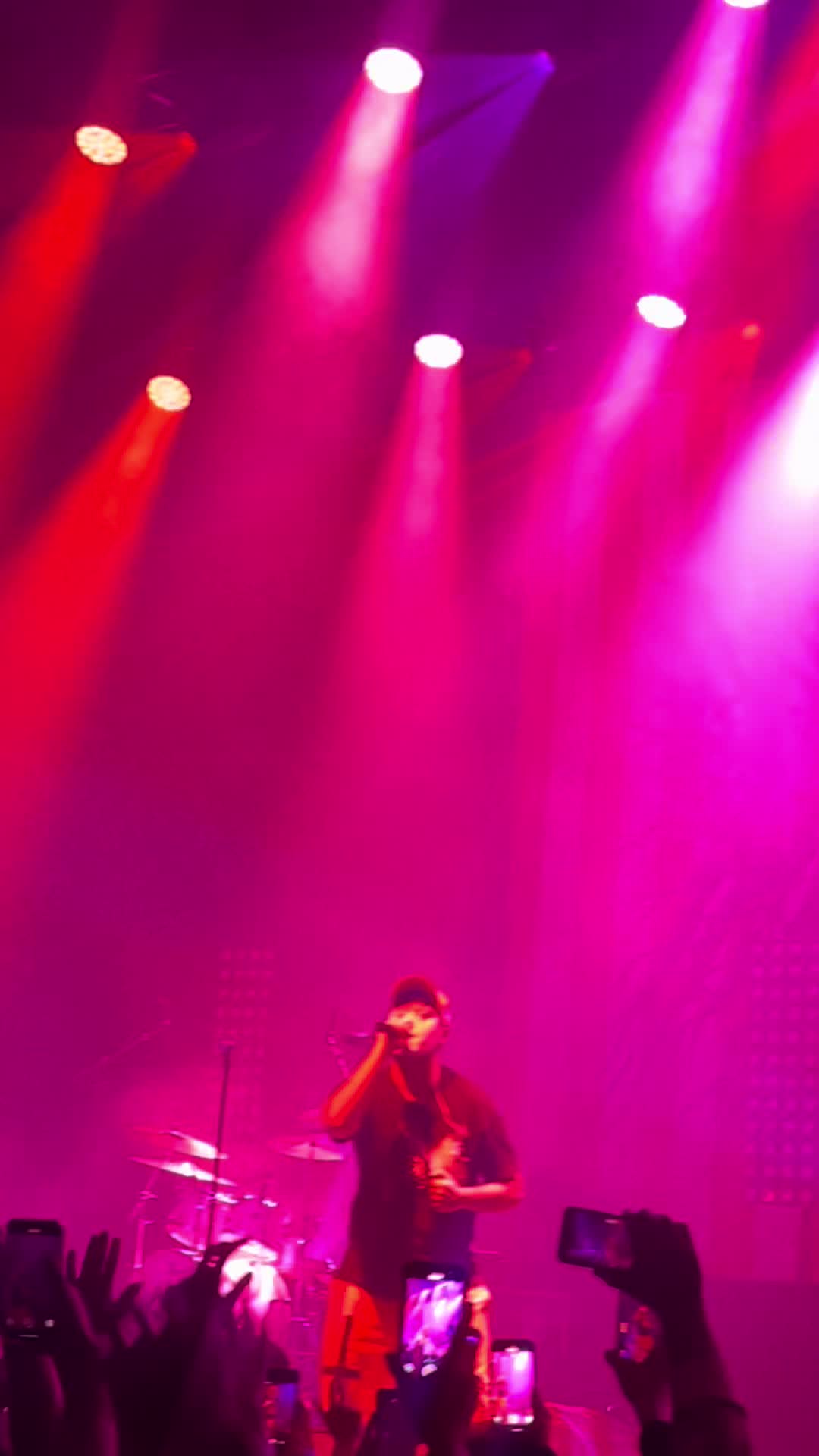 @t