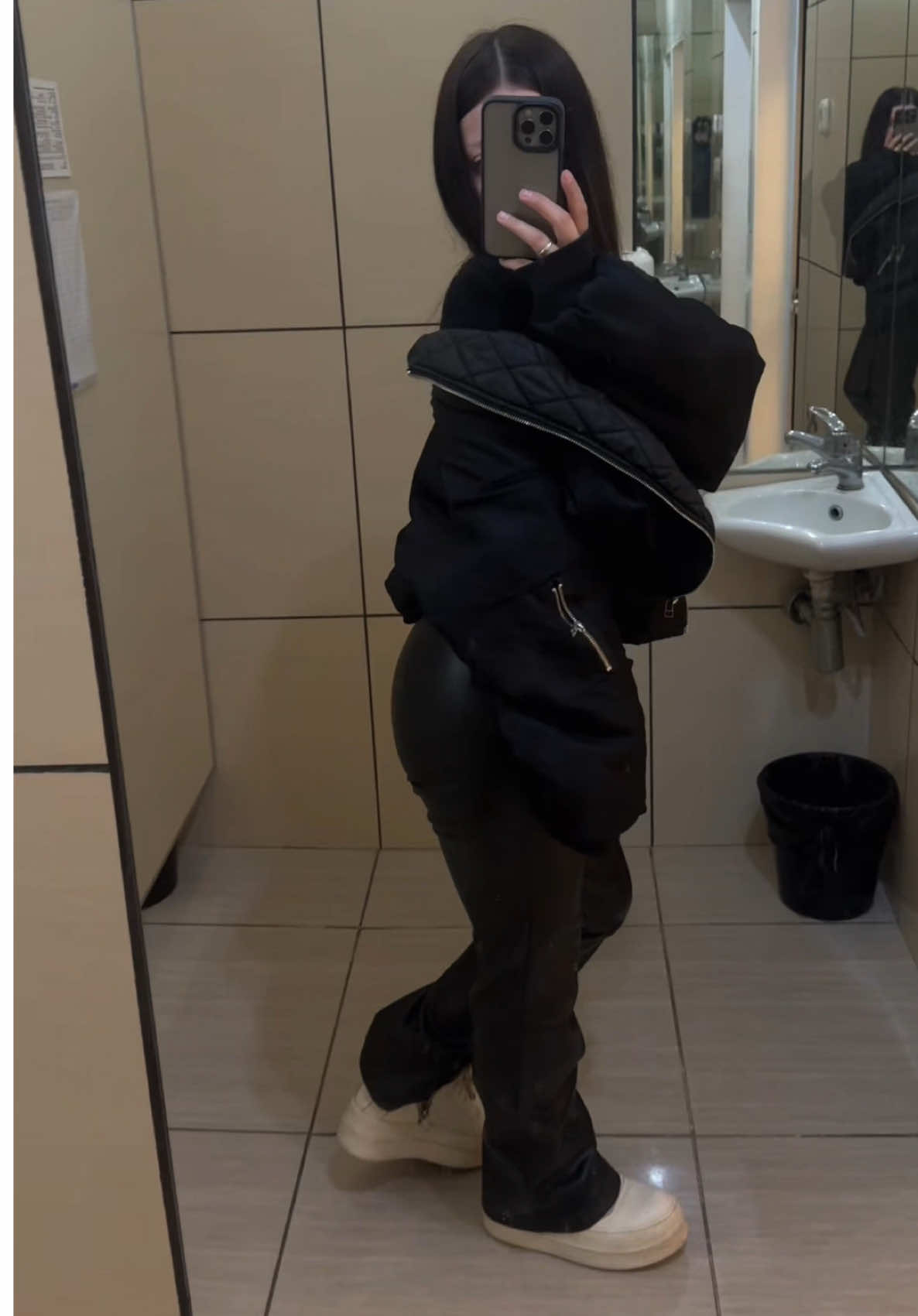@ариночка