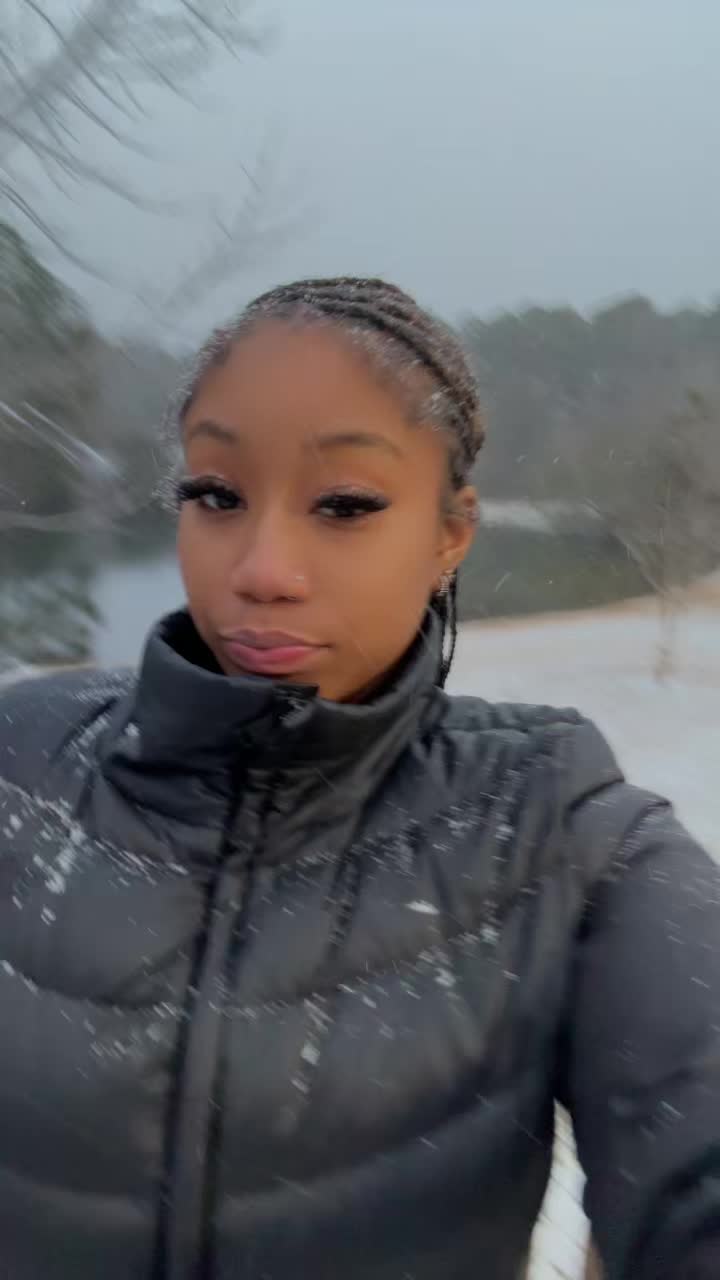 @duhitsjadamarie