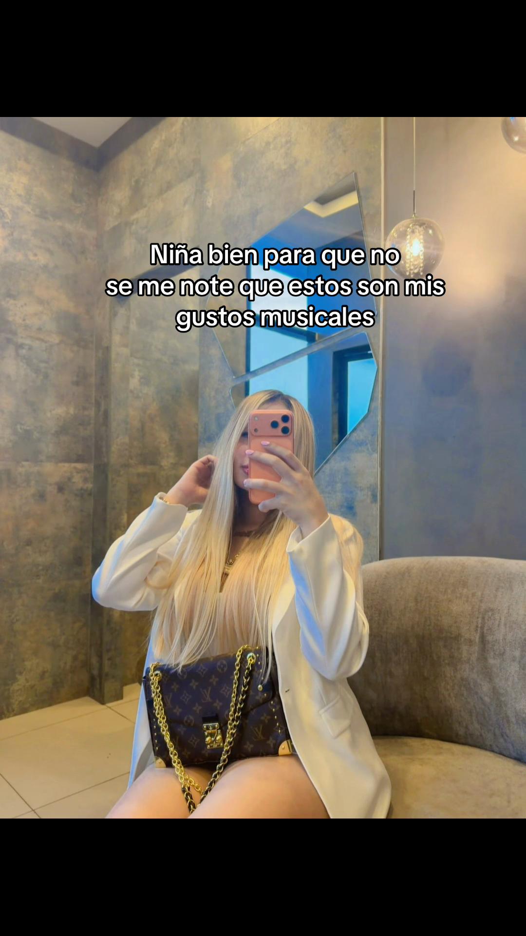 @Melissa Maldonado🍯💛✨
