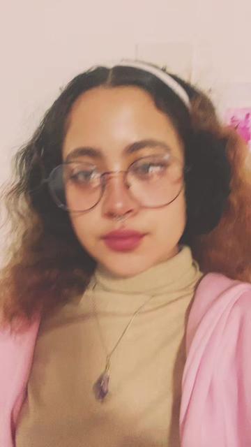 @curly chloë 🏳️🌈