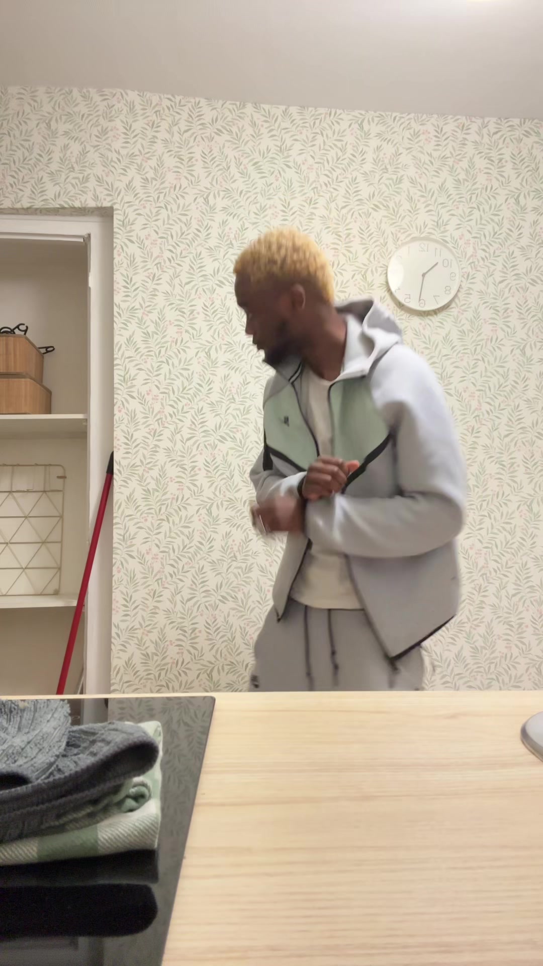 @Lemzé