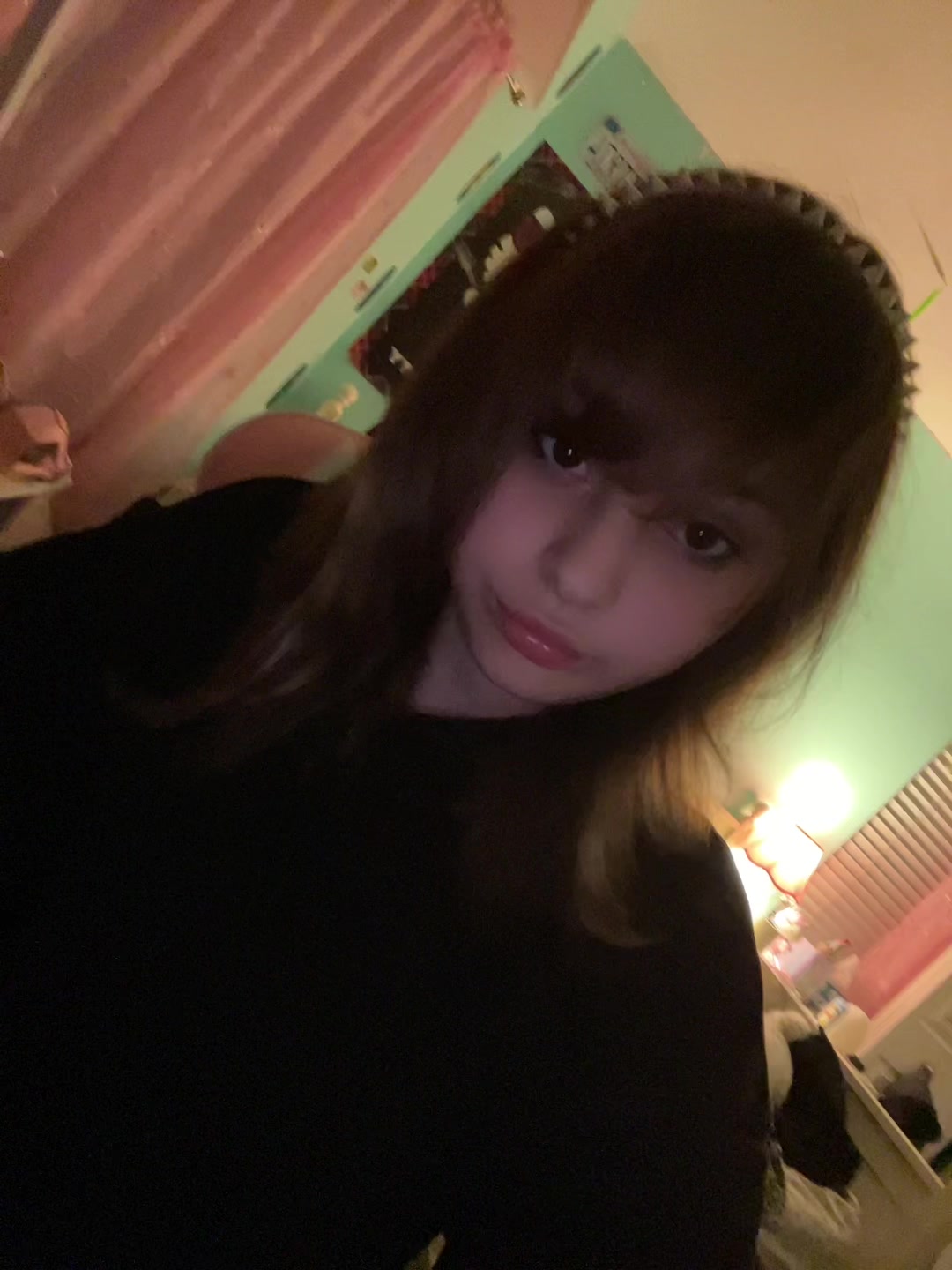 @👾
