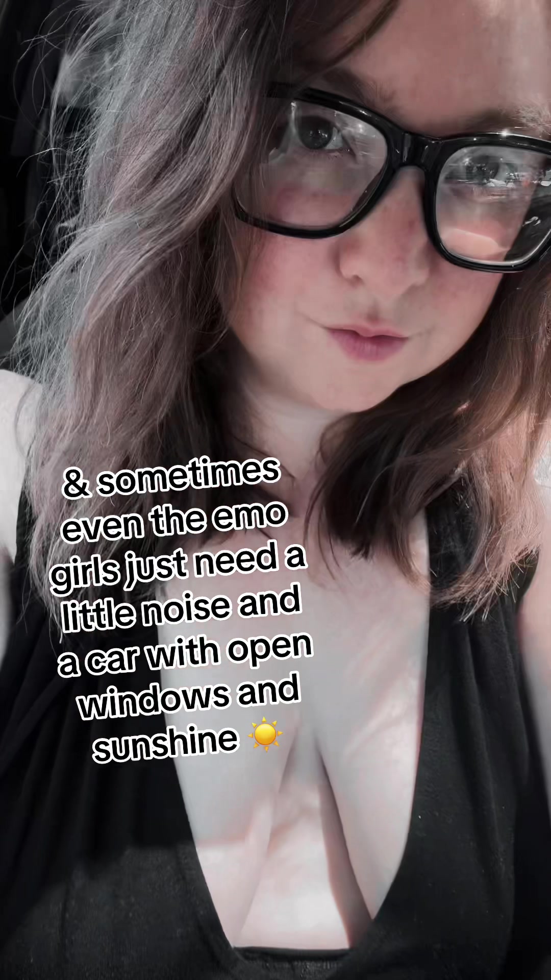 @julzisdead_