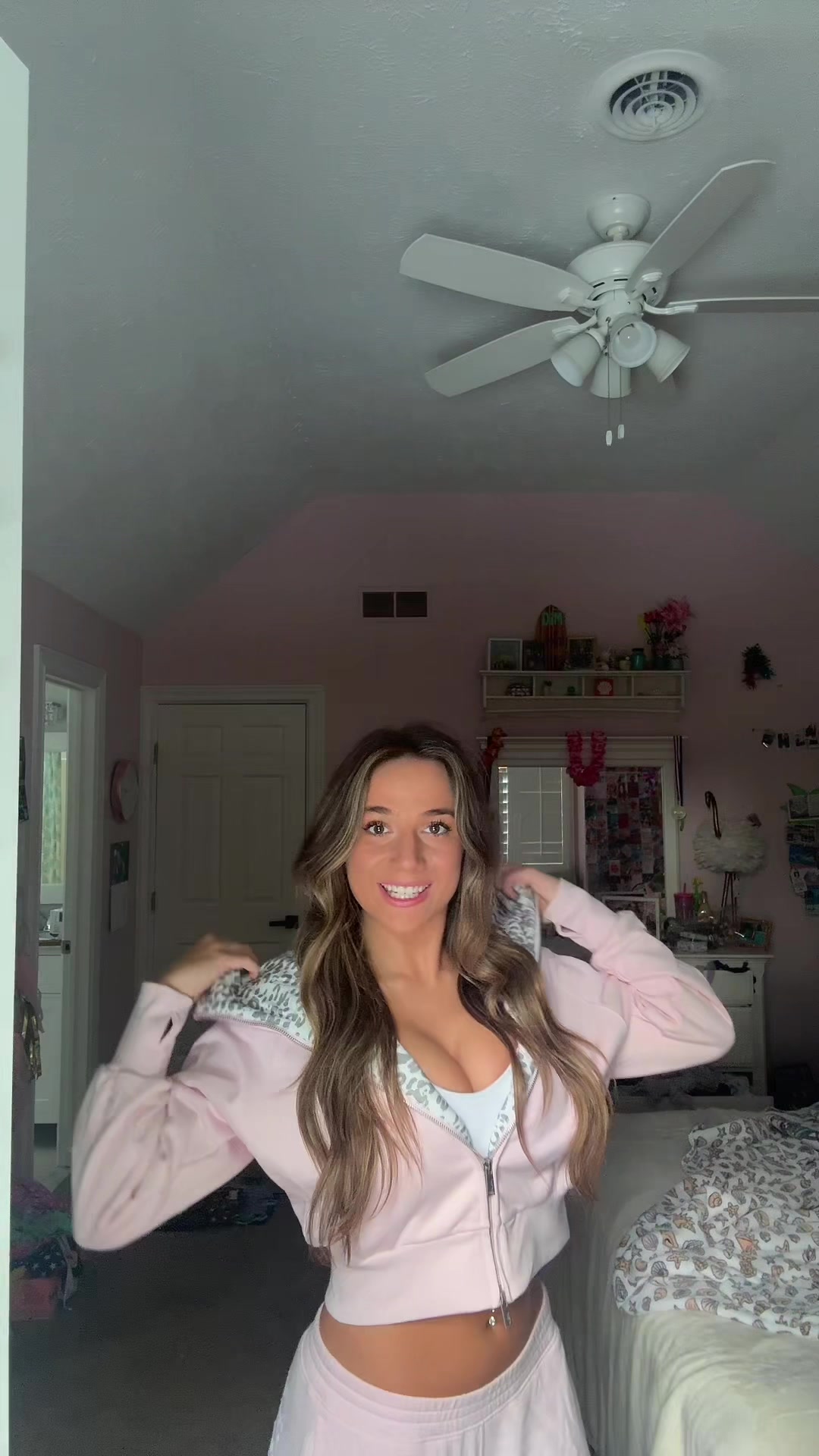 @Mia