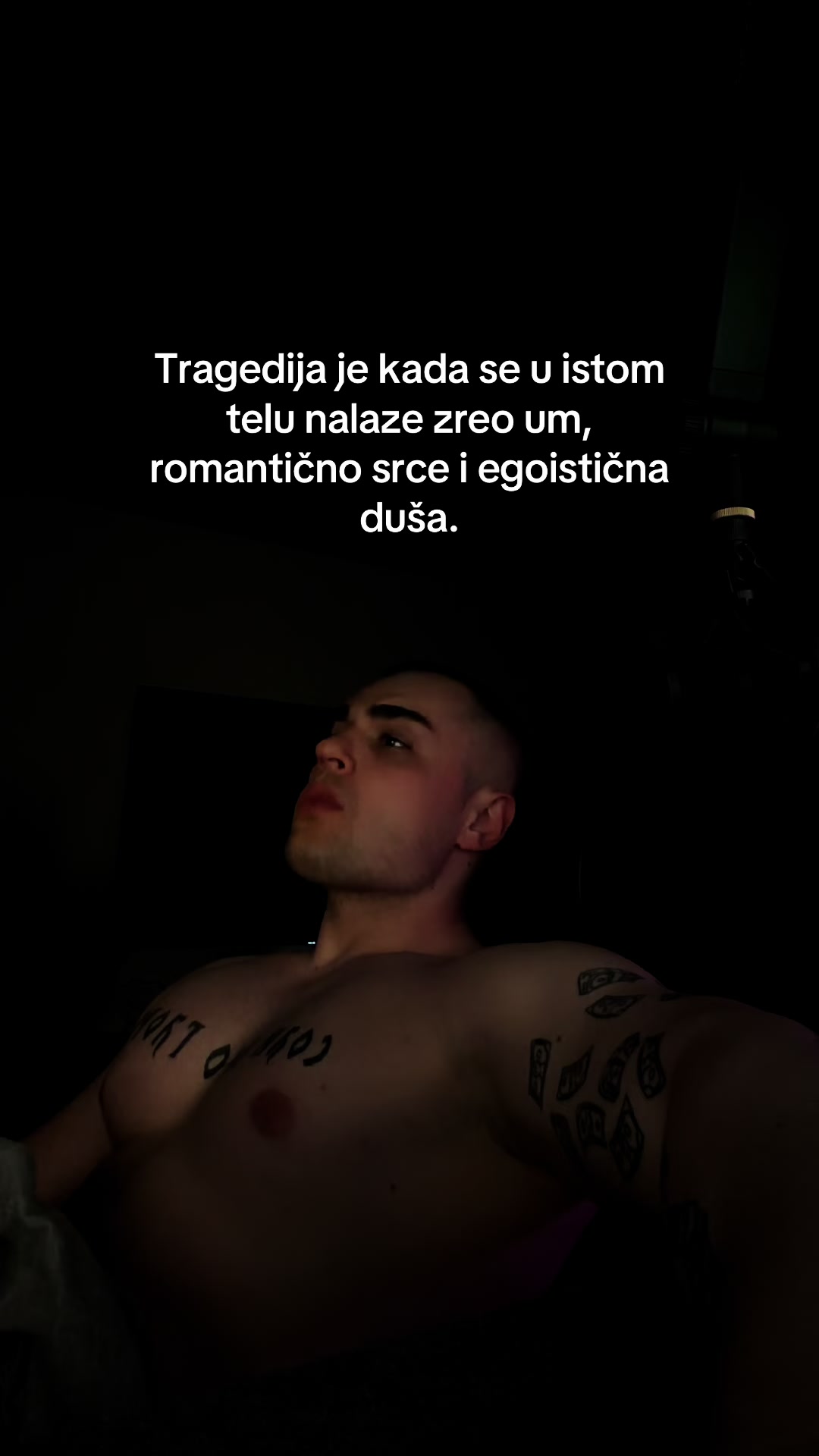@V U K