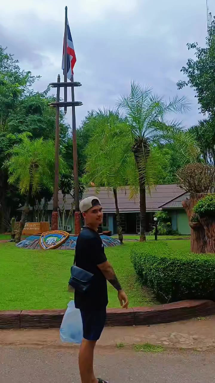 @Pyae Phyo oo (Josh)