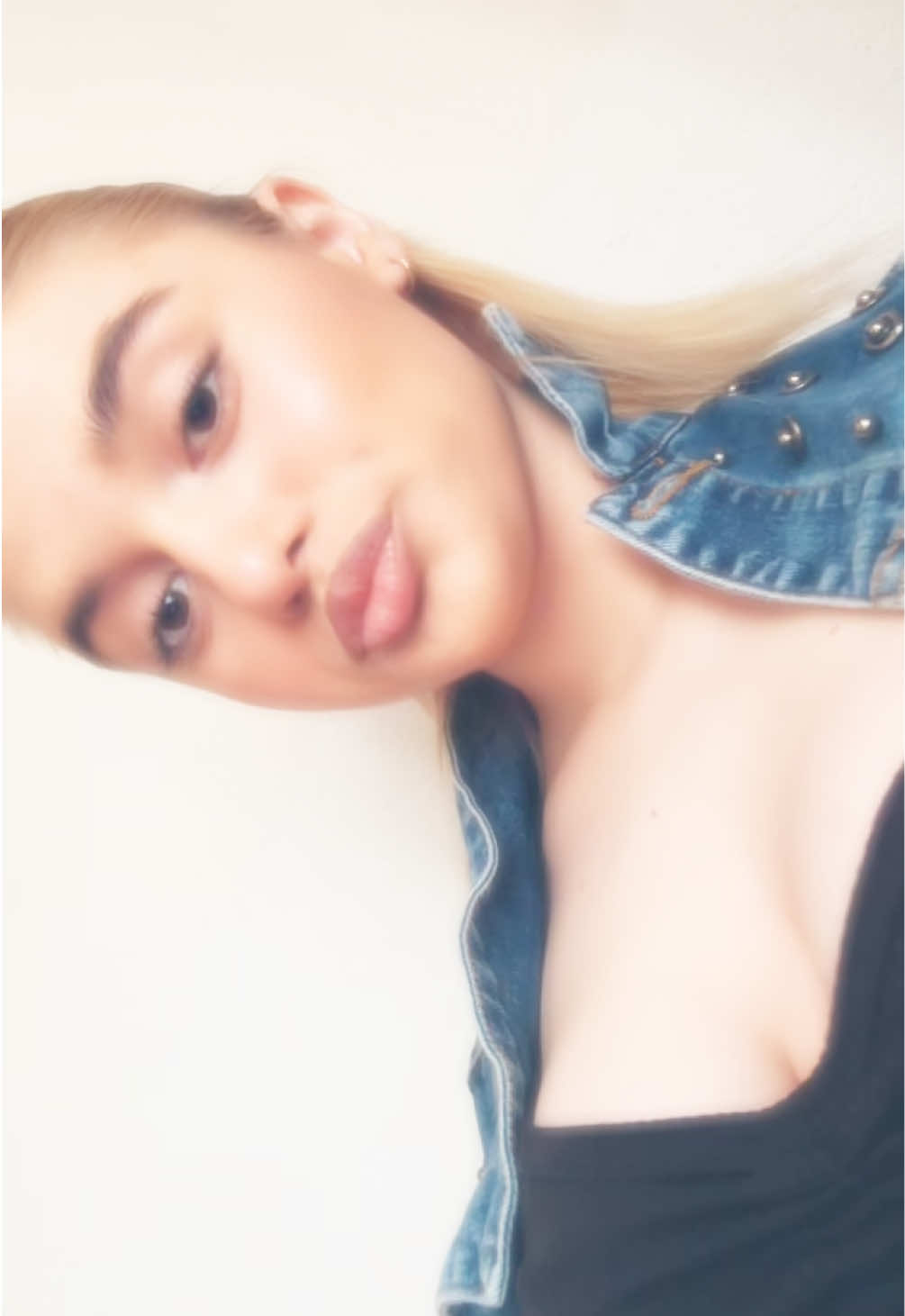 @vikixq👑