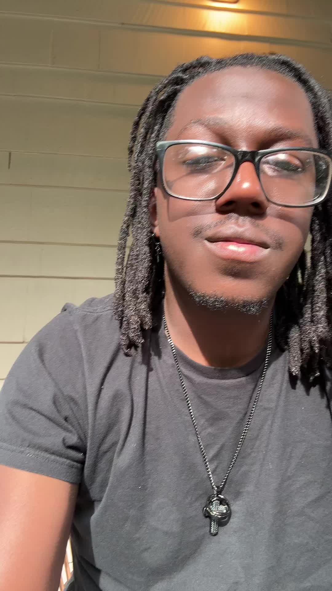 @Squeejii