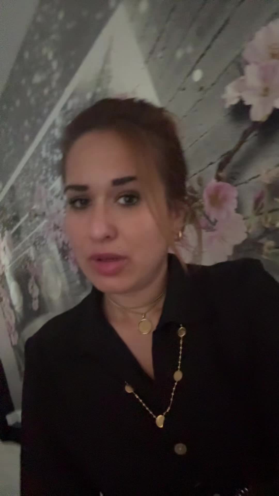 @Mina
