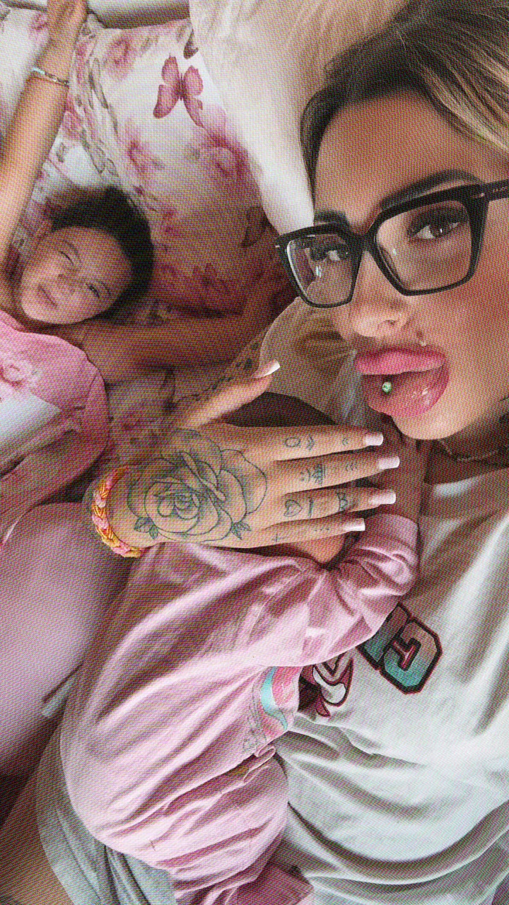@ERIKA🖤