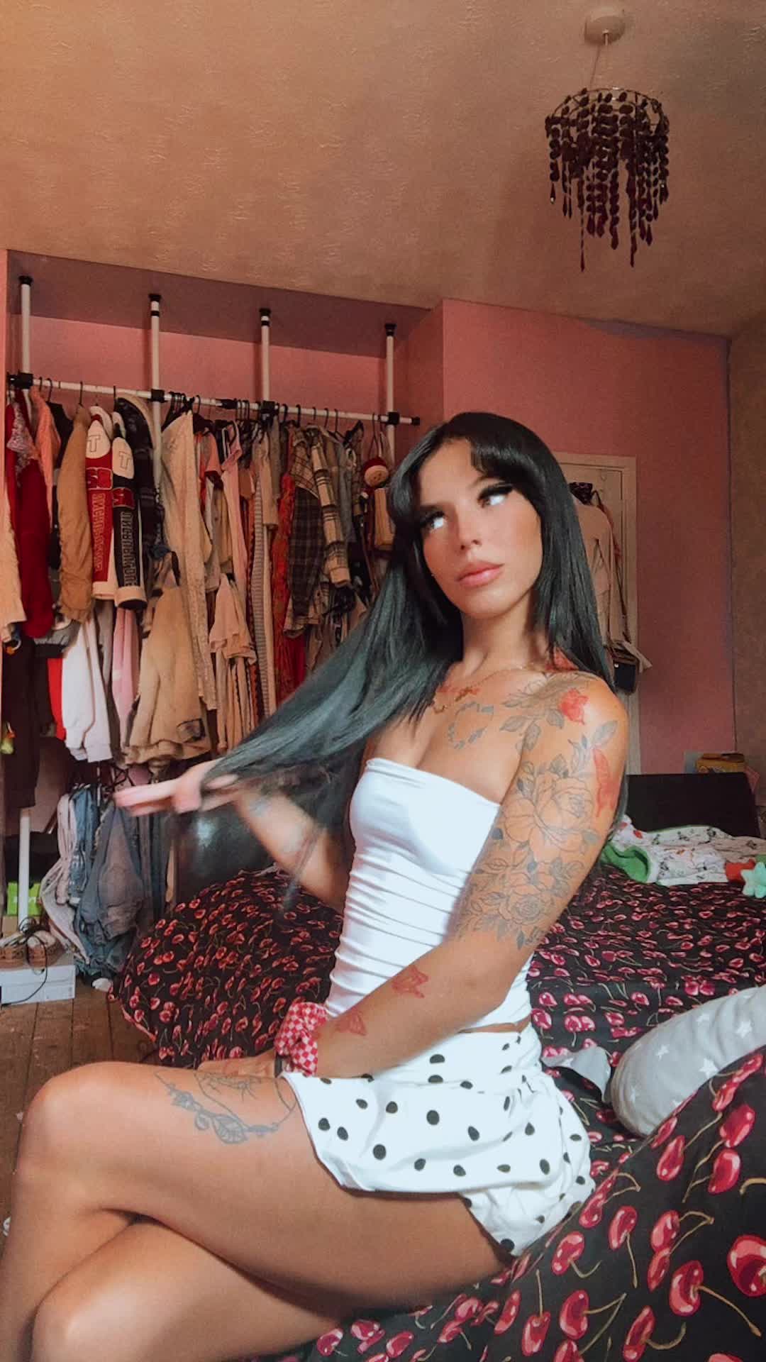 @𝑇ℎ𝑎𝑡𝑇𝑎𝑡𝑡𝑒𝑑𝑀𝑢𝑚ꨄ︎
