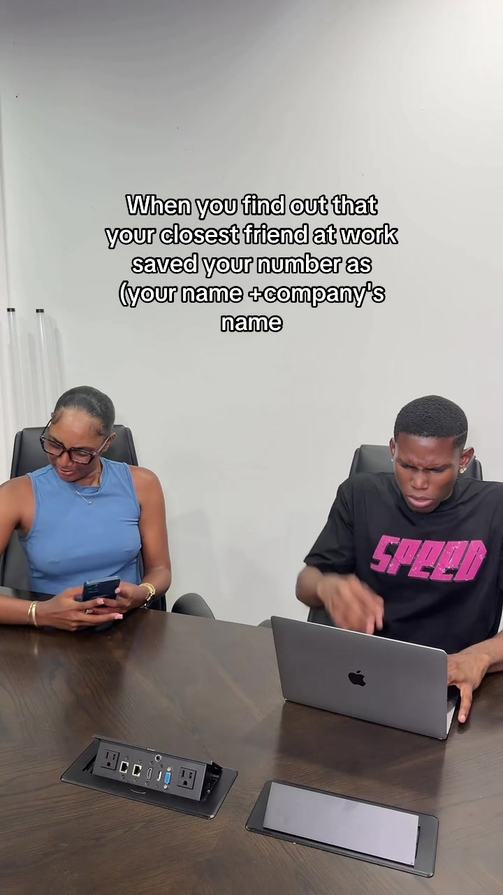 @𝐓𝐑𝐄𝐍𝐃𝐈𝐍𝐆 𝐔𝐓𝐄🤴🏽!