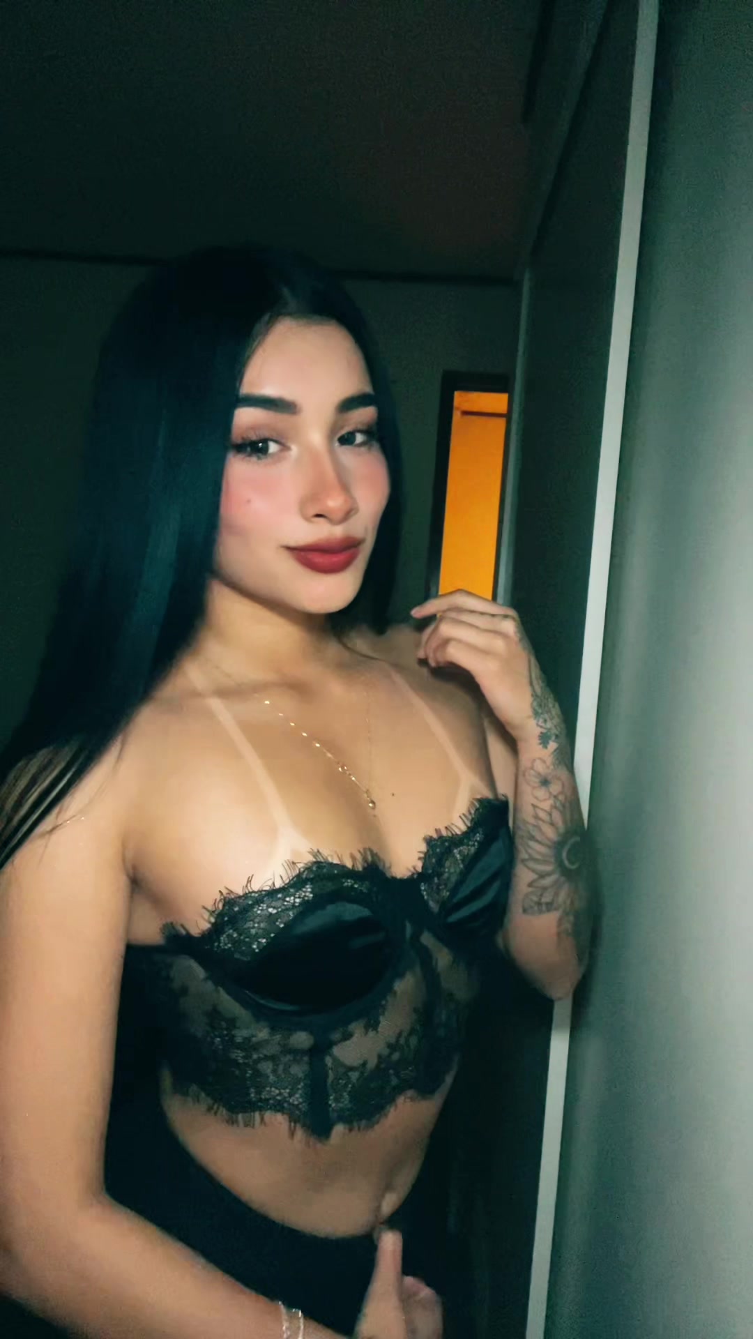 @𝐈