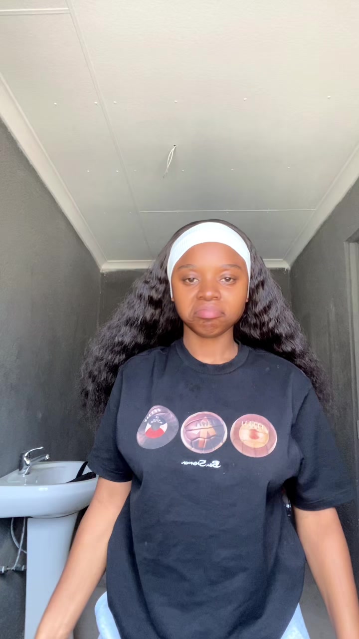 @khumeshna Nxumalo