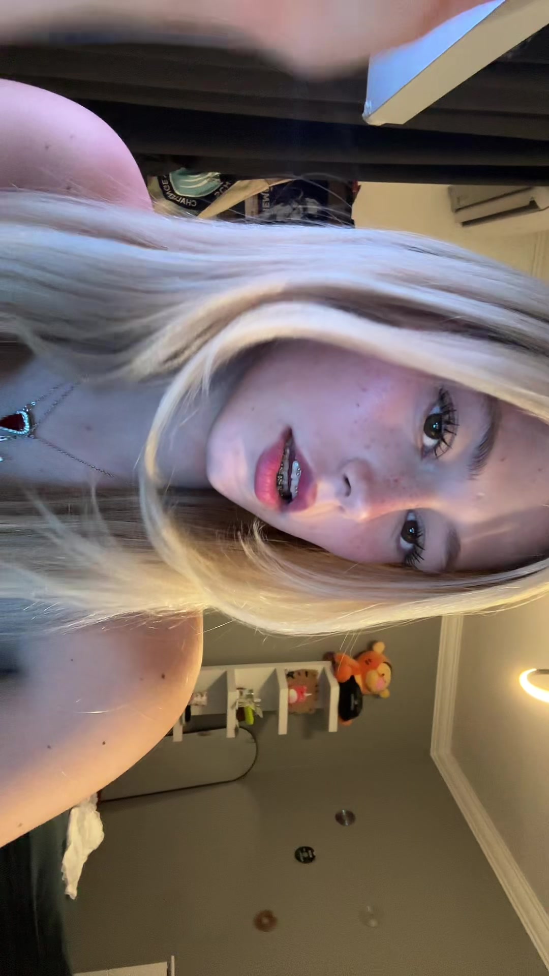 @Devii🪼