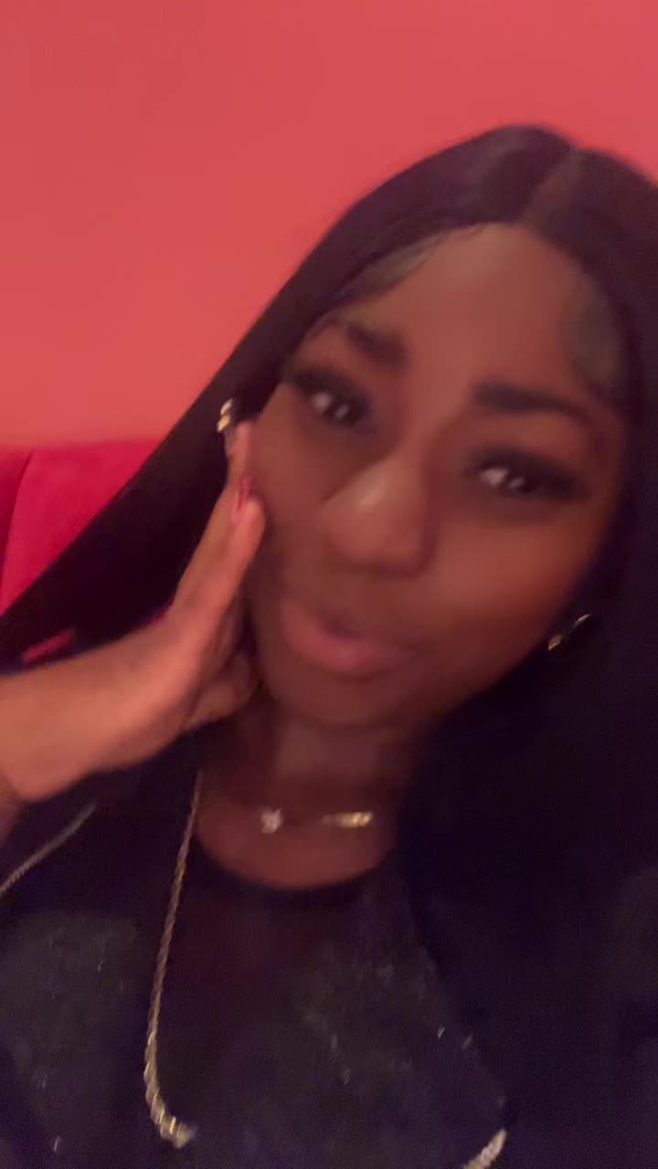 @🖤