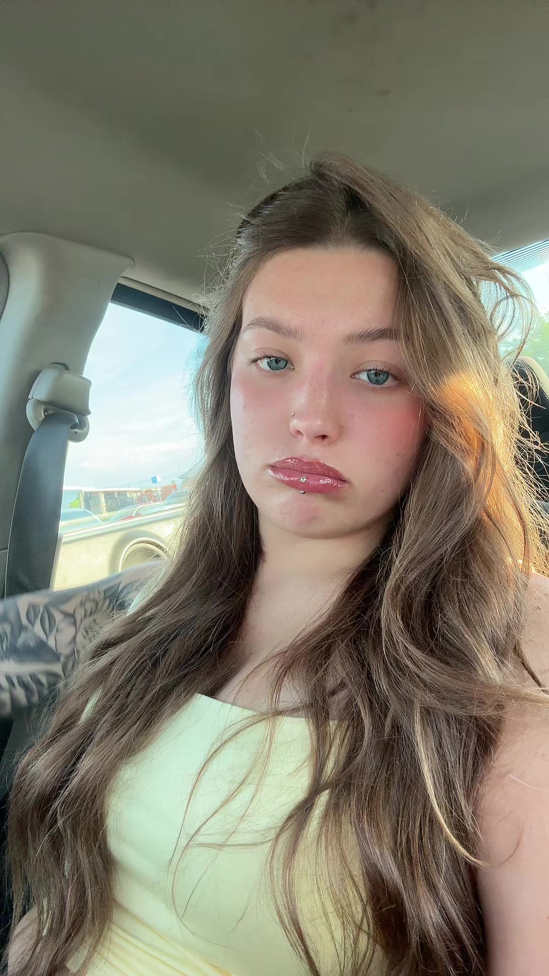@chloegobble