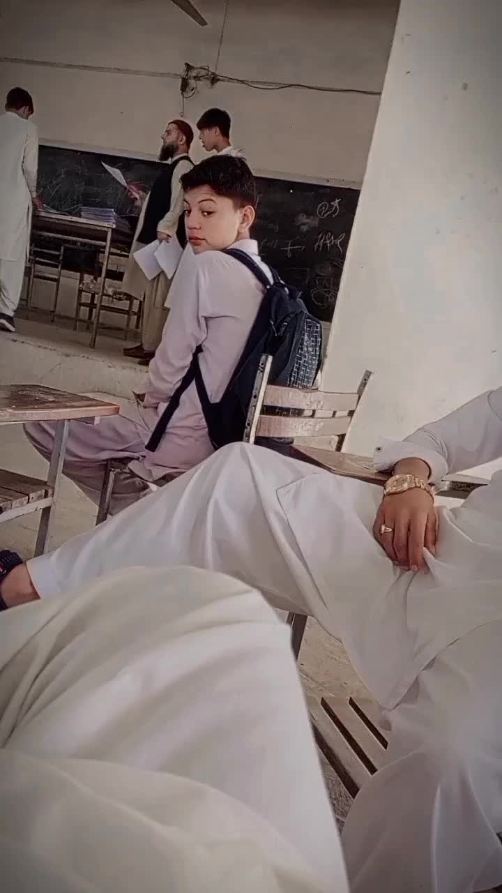 @AL😟ONE😞 BOY☠️👈
