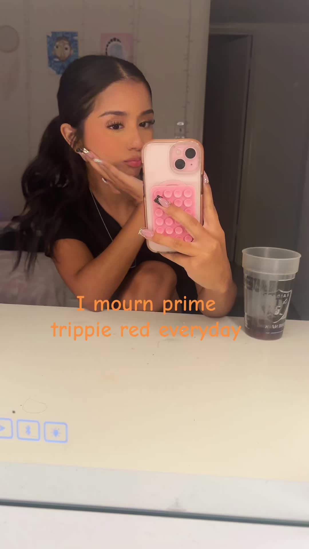 @🫧🤸&zwj;♀️💞🎵🪩🌺💋🎀🛍️🐚🌟🍓🧿