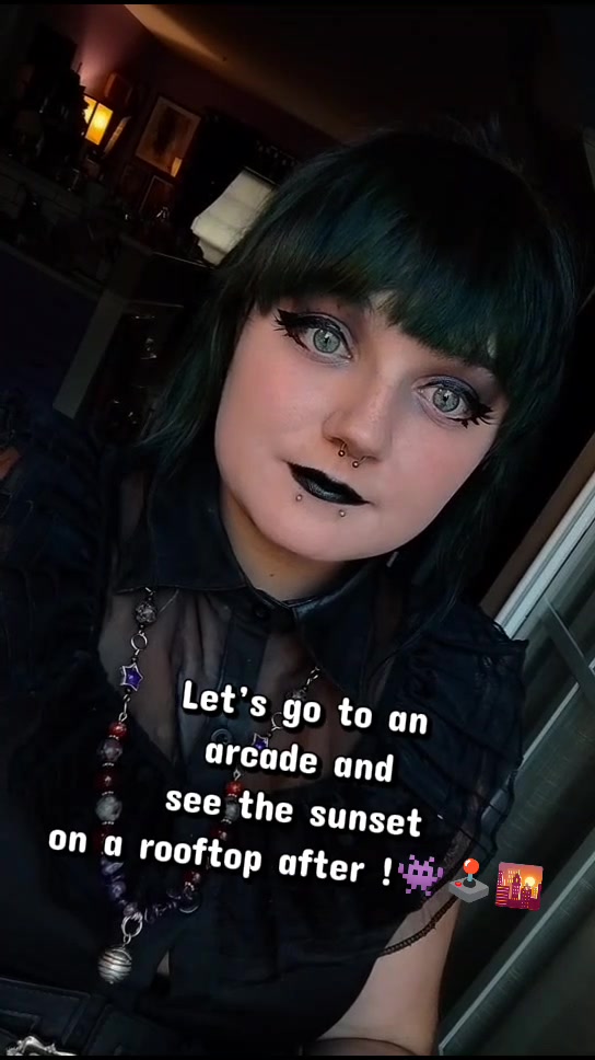 @experimental_trash_cosplays 🖤