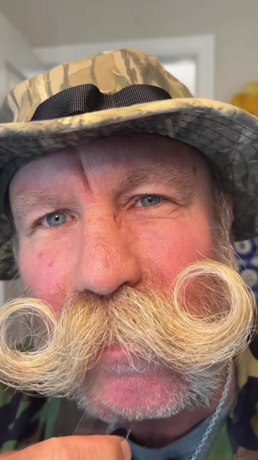@Bobandelliothismustache