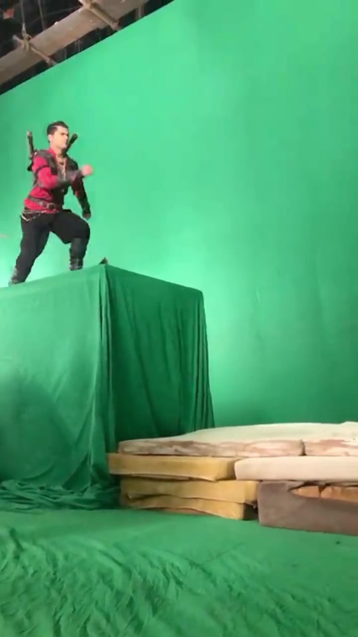 @𝘼𝙇𝘼𝘿𝘿𝙄𝙉 𝙃𝙀𝙍𝙊