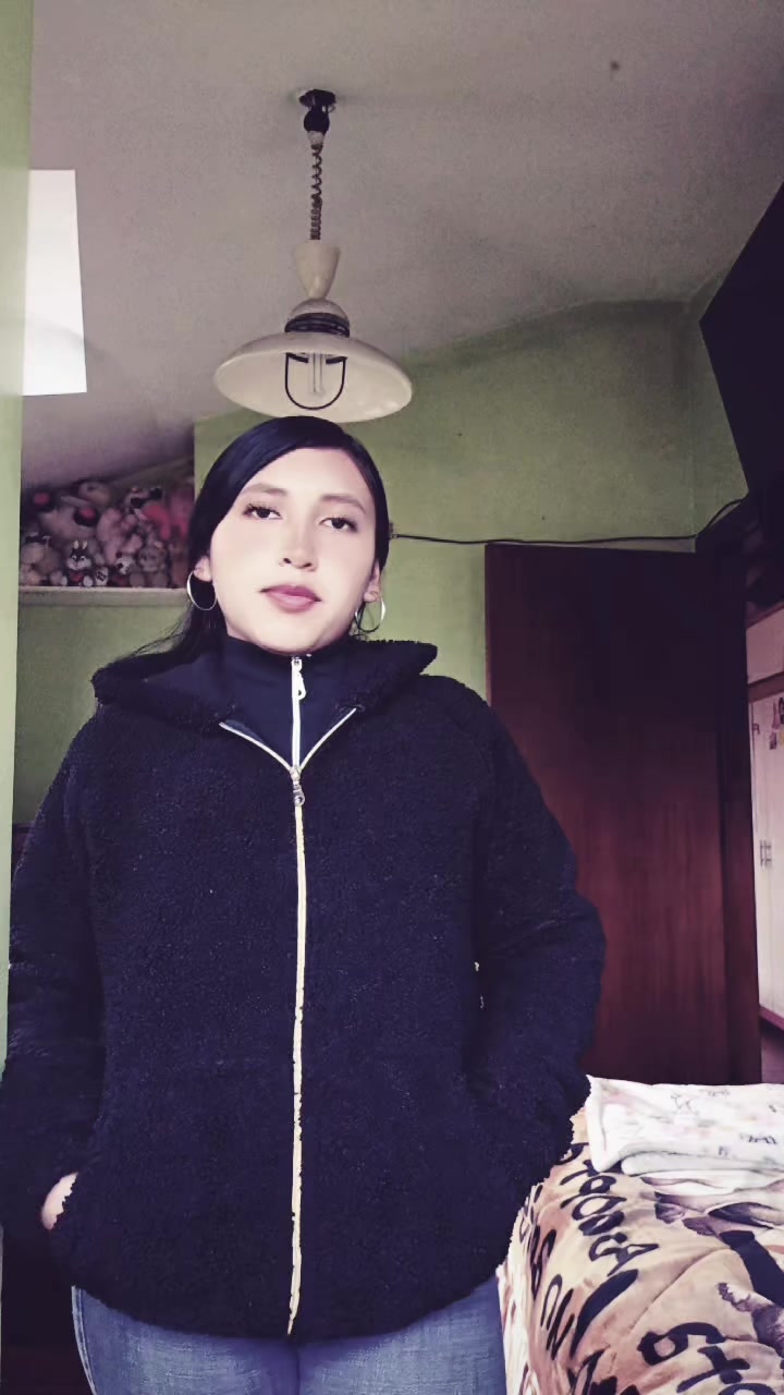 @Daniela Asimbaya