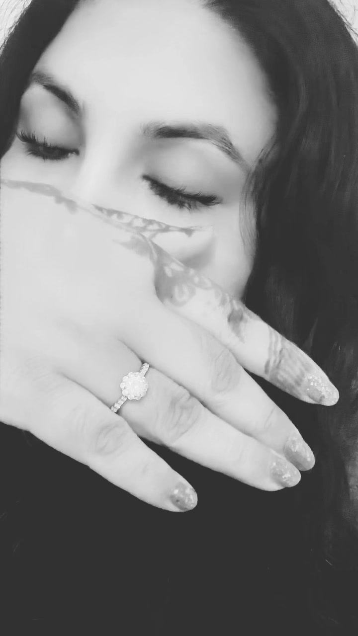 @Oishi_Jahan