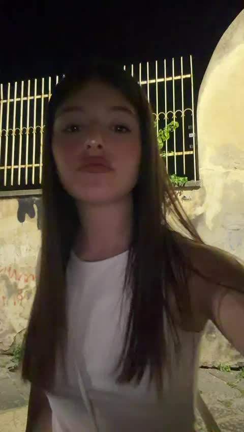 @_emily.romano_