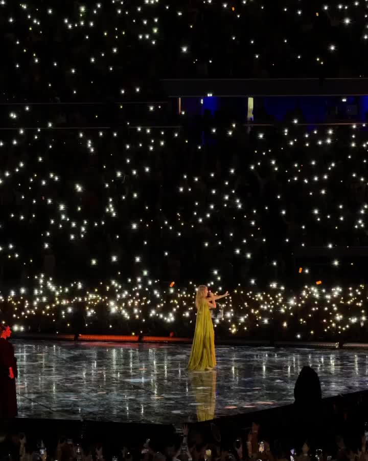 @𓂃꙳⋆videos from the eras tour