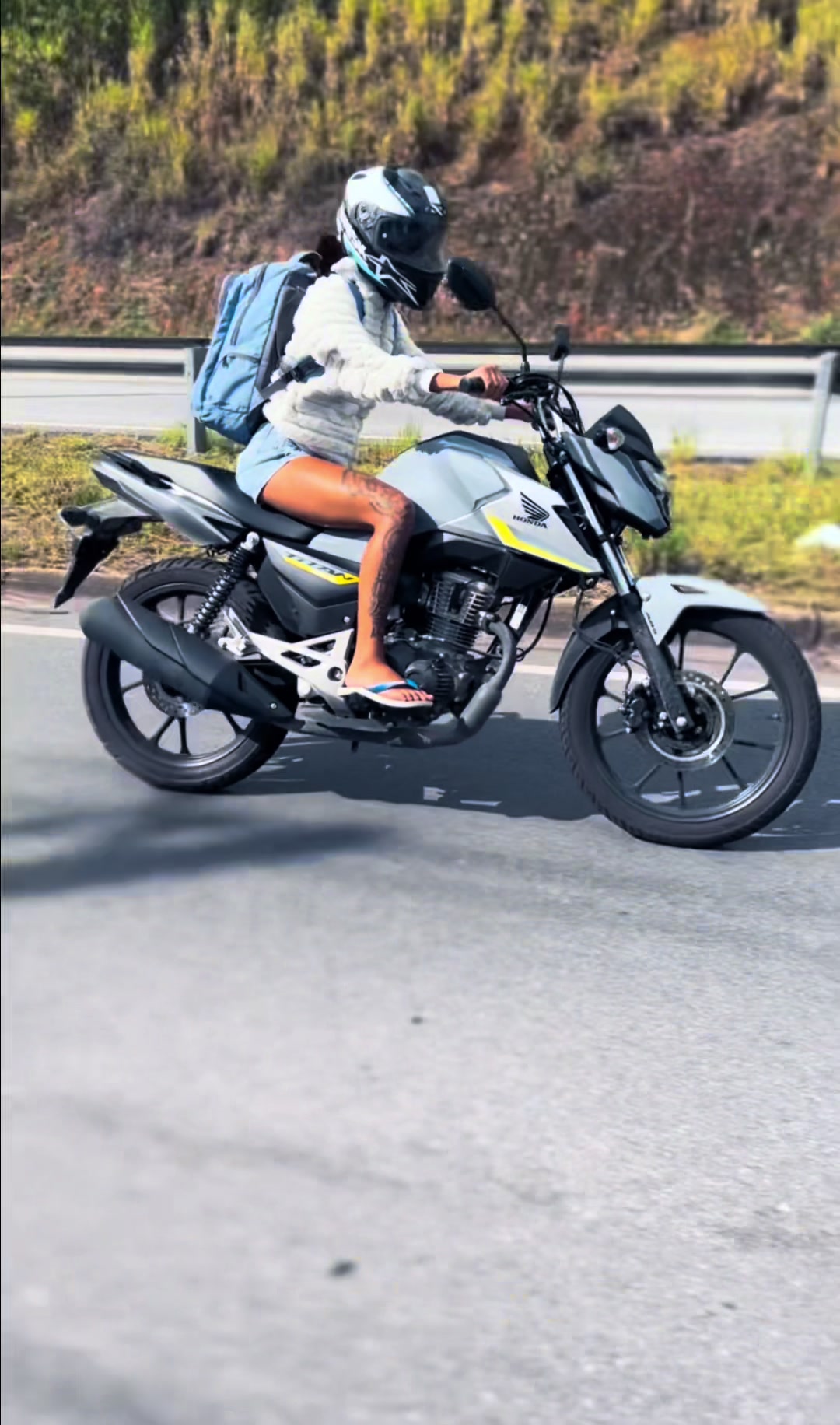 @Menina da titan 🩶