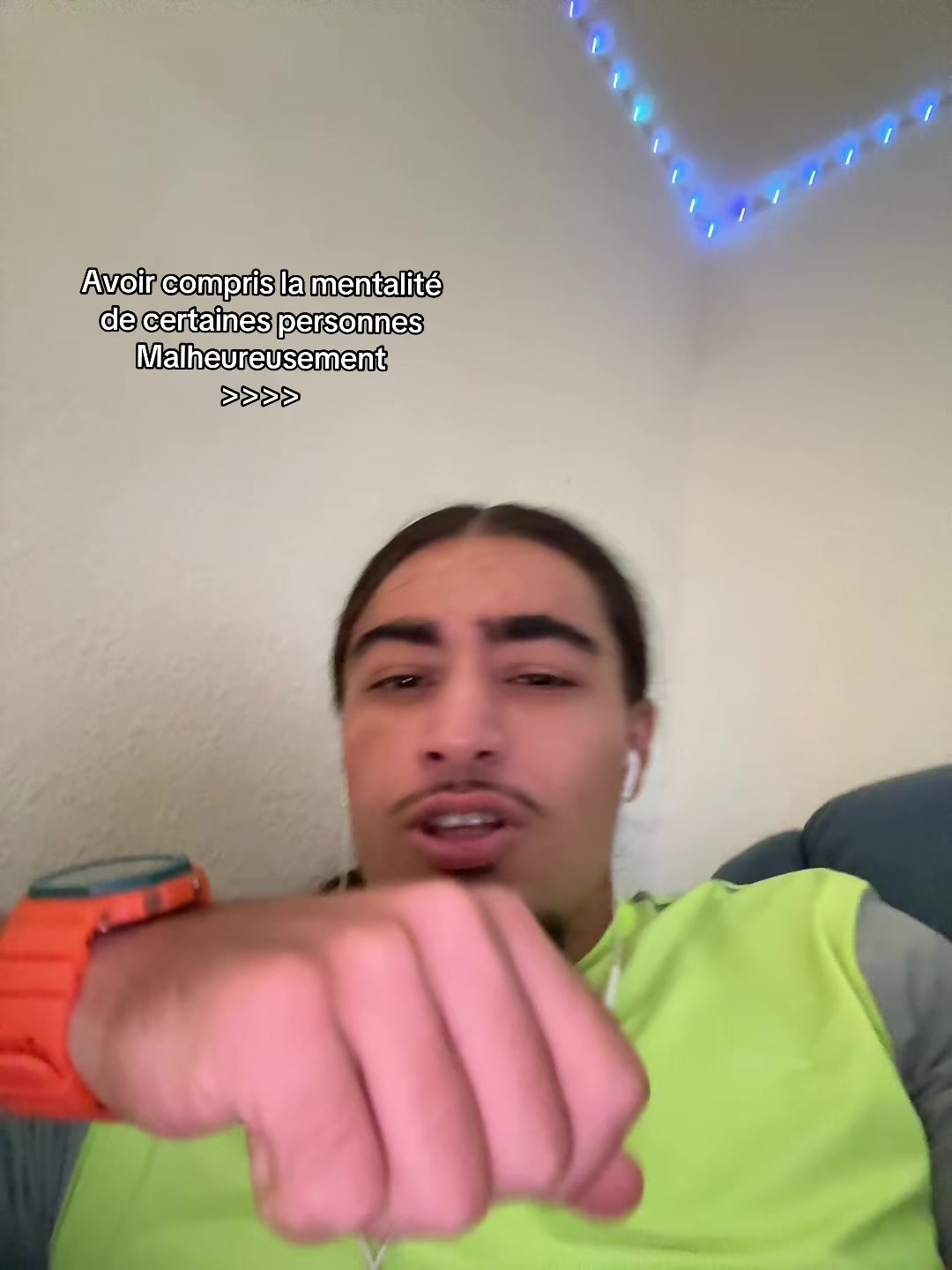 @๐๐โ
ุนู
ุฑ_๐ดโ ๏ธ๐ฑ โ