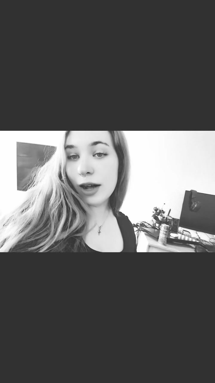 @Jenni⭐️