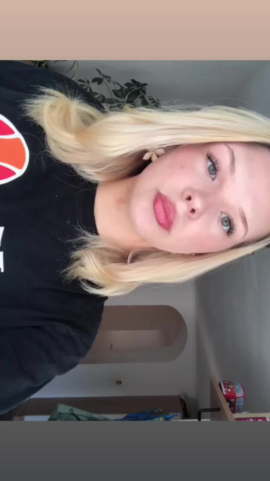@Nathalie🙋🏻♀️🇩🇪☝🏻