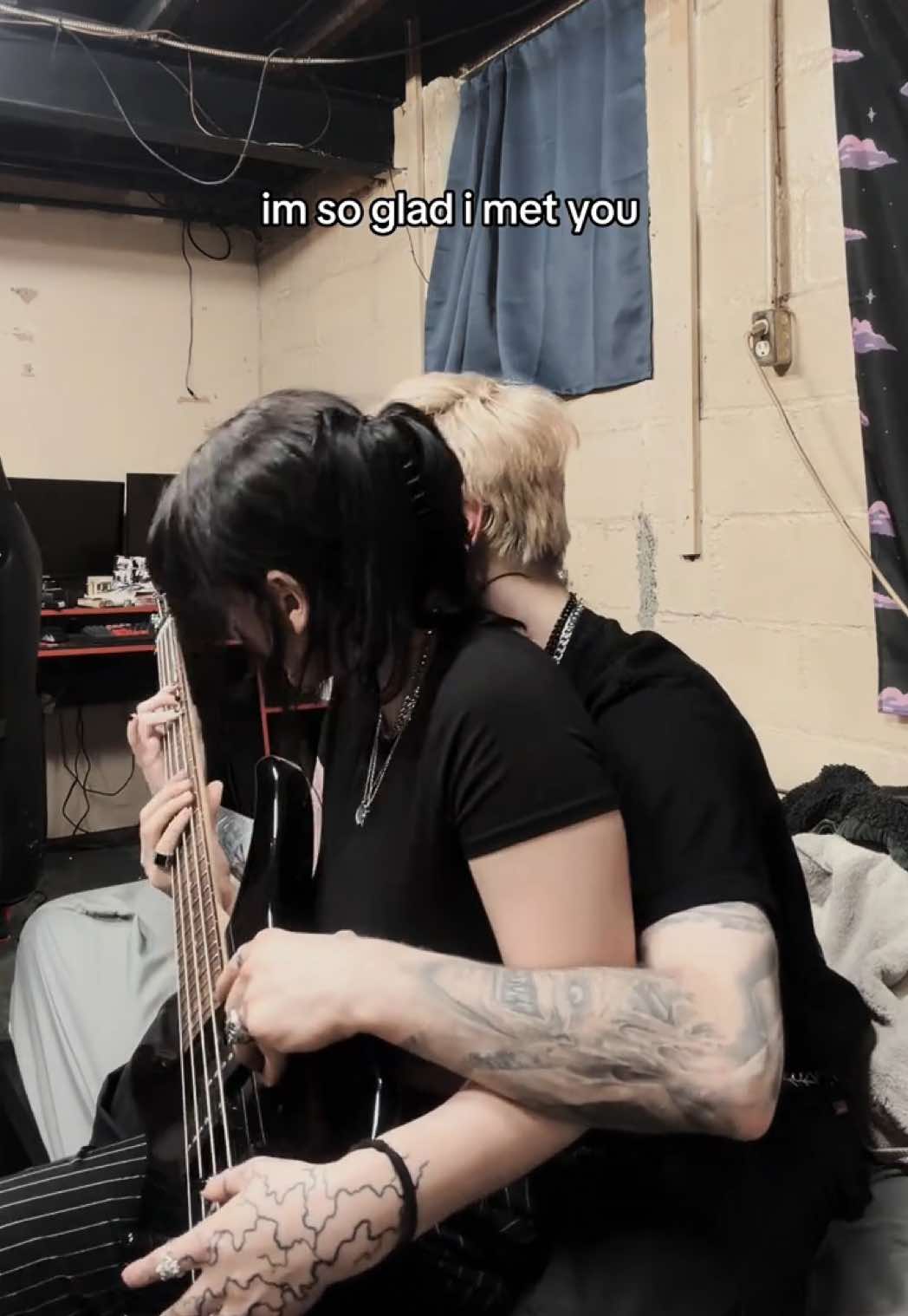 @ry 𓃵
