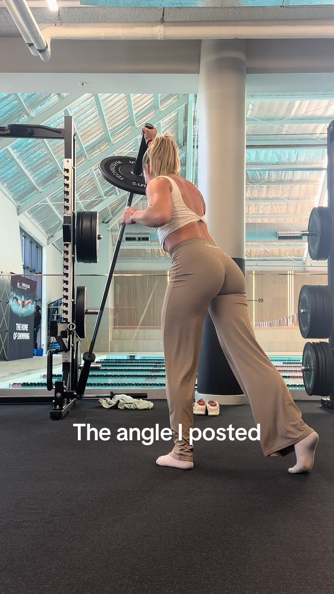 @HappyisAshley 🌞🦋🐶