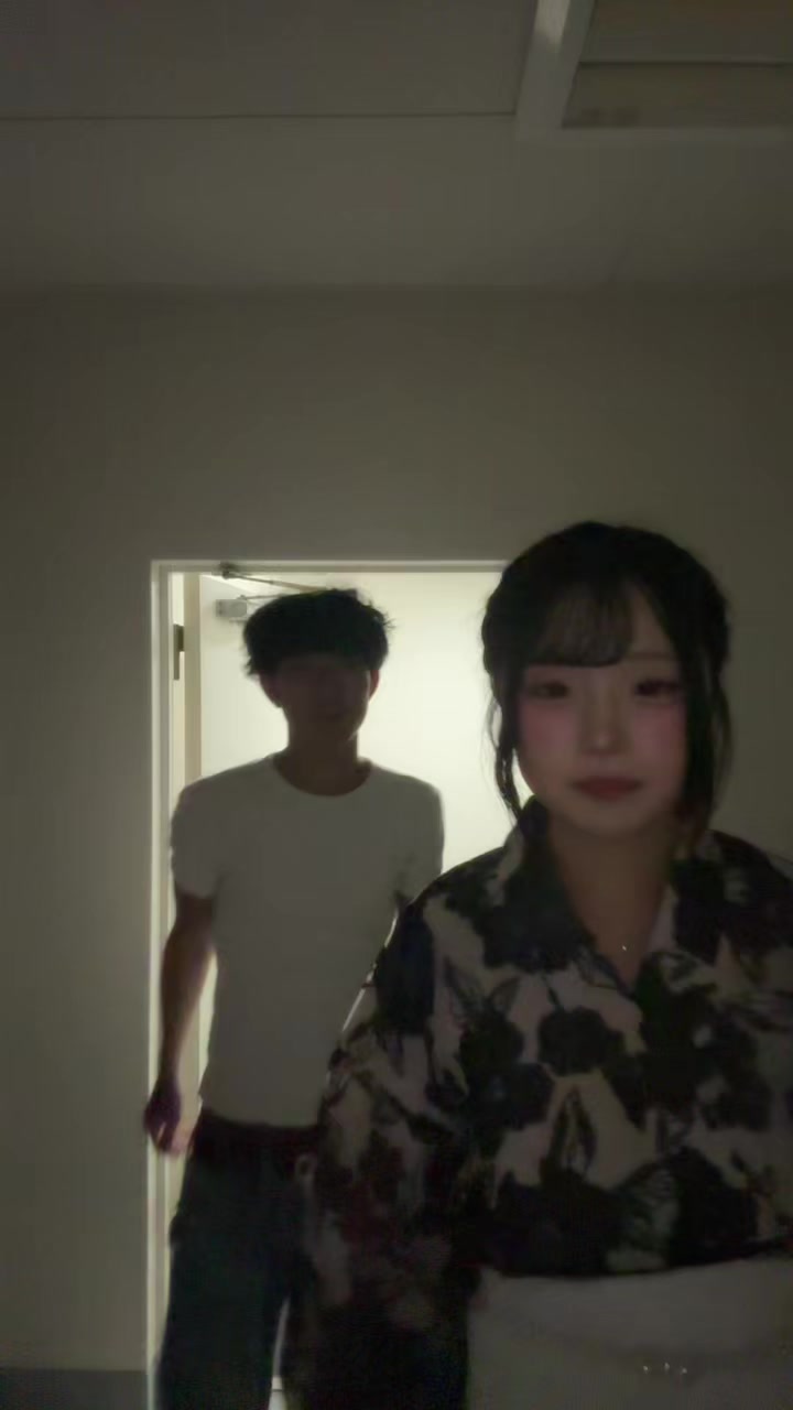 @ねおん