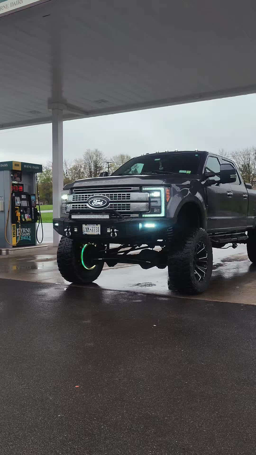 @JonnyBoy6.7🇺🇲