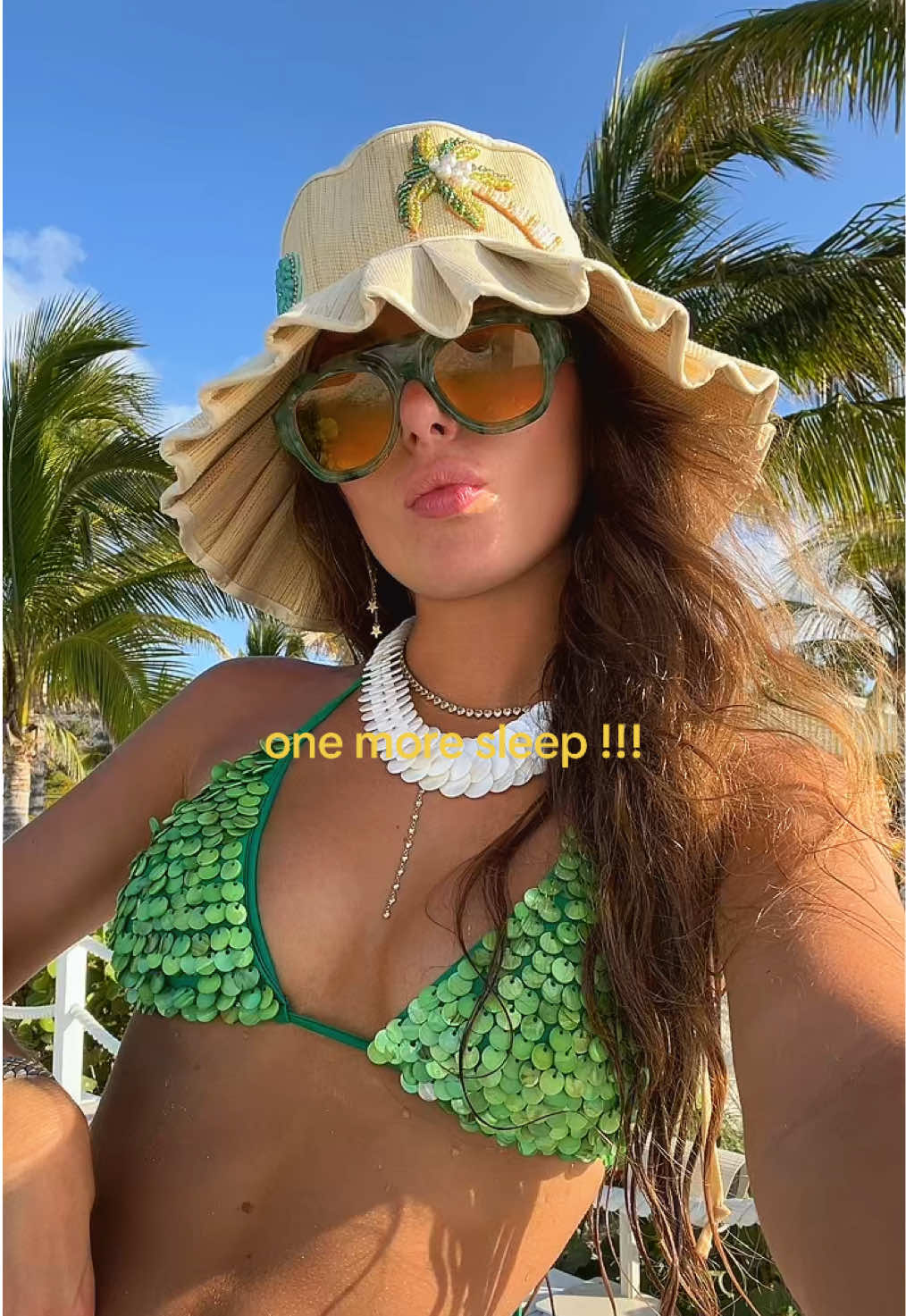 @chloe nasuhoglu!!!