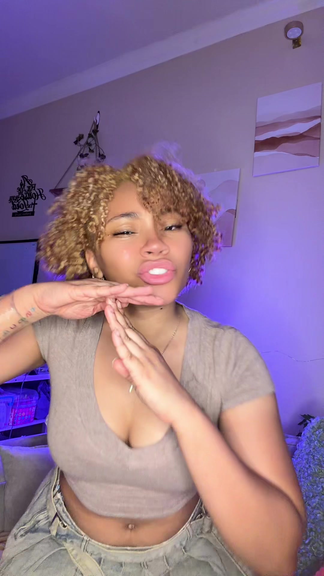 @Sekquiree